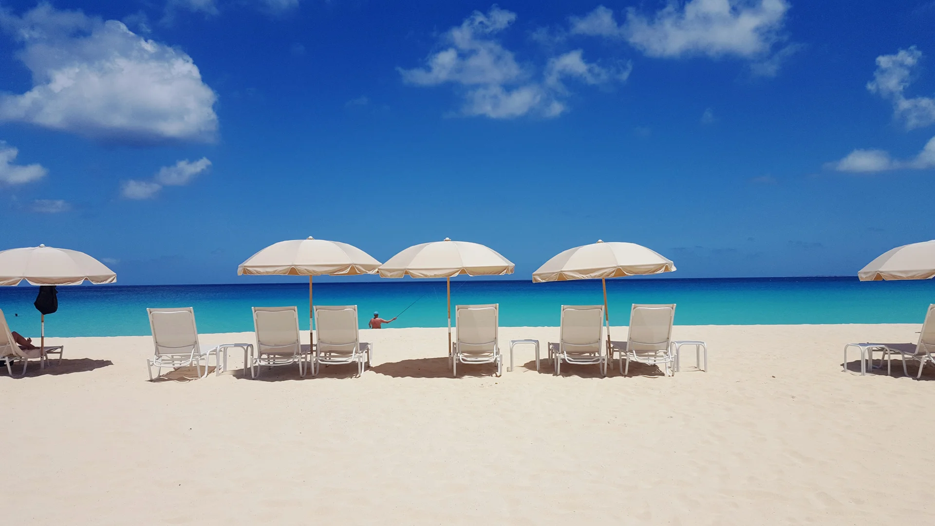 Anguilla beaches: choosing your base and experiences